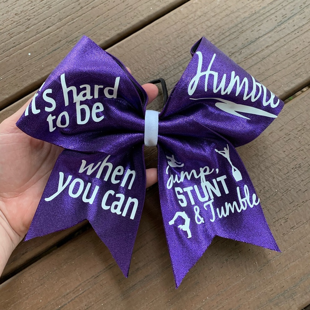 Cheer bow